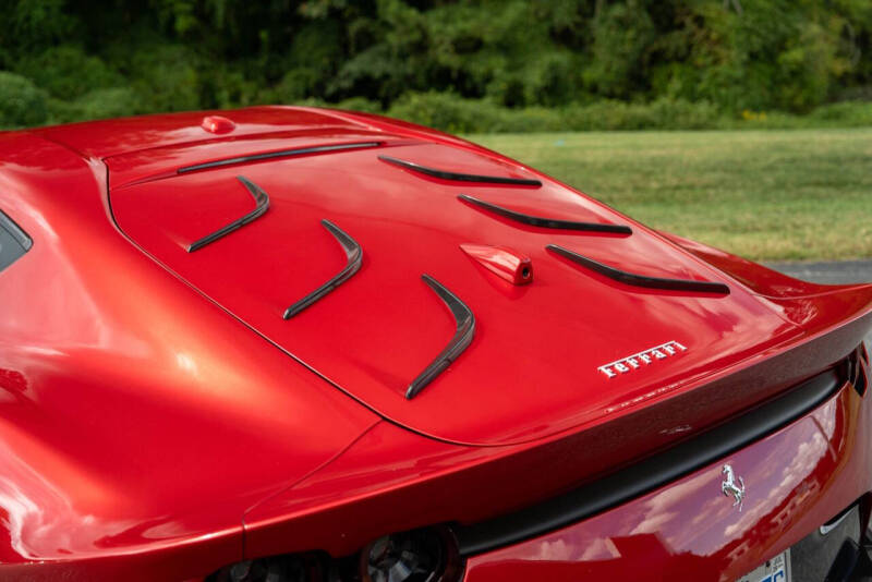 2023 Ferrari 812 Competizione