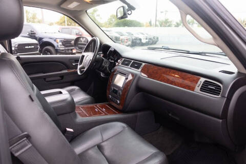 2013 Chevrolet Avalanche LTZ Black Diamond