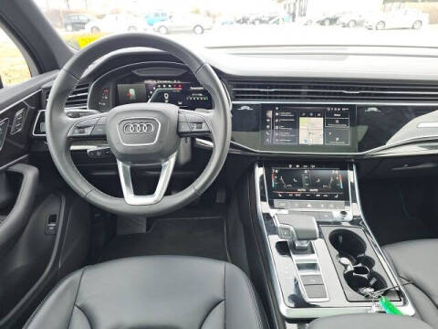 2025 Audi Q7 quattro Premium 45 TFSI