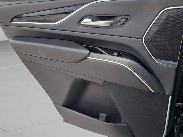2023 Cadillac Escalade Sport