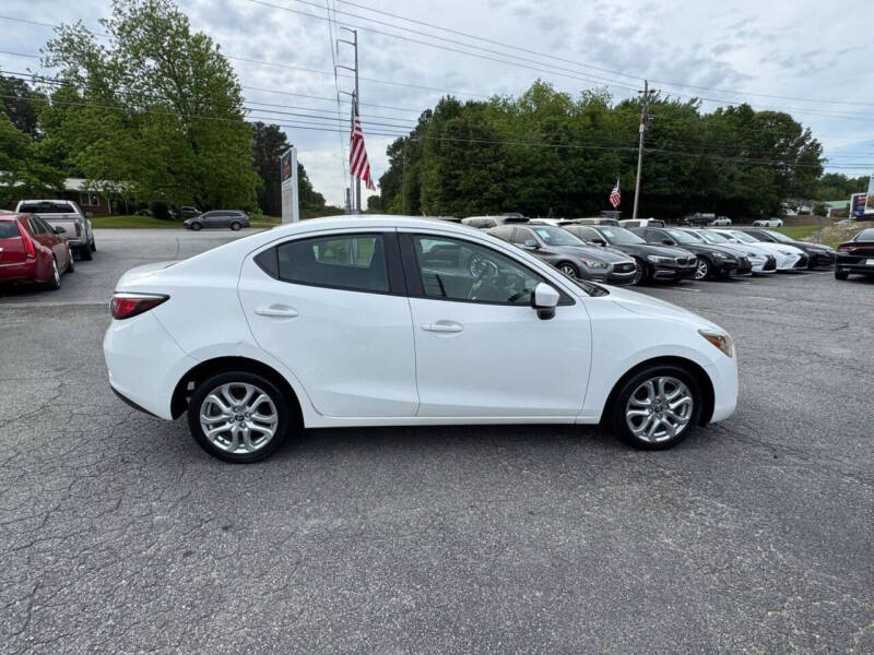 2017 Toyota Yaris iA