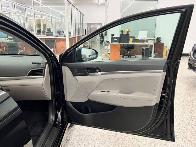 2019 Hyundai Elantra