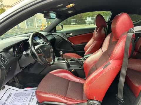 2013 Hyundai Genesis Coupe 2.0T Premium