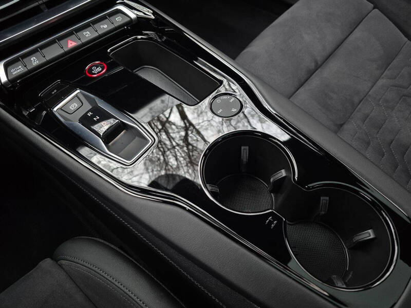 2023 Audi e-tron GT quattro Prestige