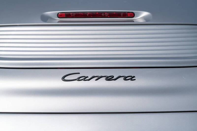 2001 Porsche 911 Carrera