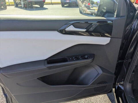 2025 Volkswagen Taos S