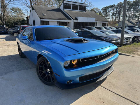 2015 Dodge Challenger for sale at Alpha Car Land LLC in Snellville GA