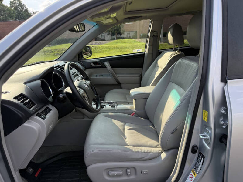 2010 Toyota Highlander Sport
