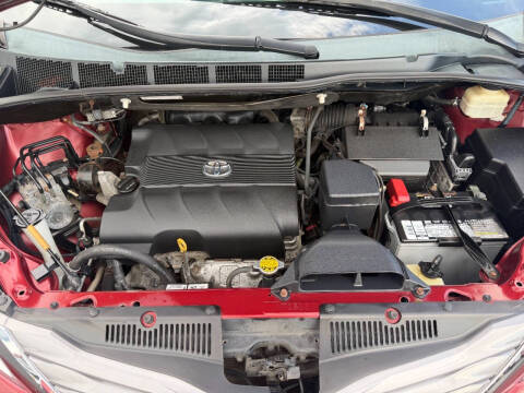 2015 Toyota Sienna XLE Premium 7-Passenger