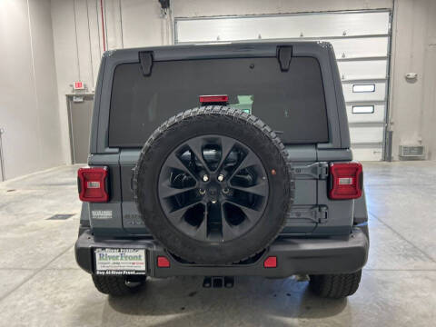 2025 Jeep Wrangler Sahara 4xe