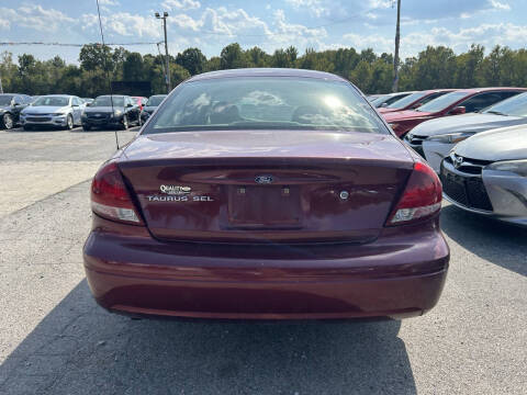 2005 Ford Taurus SEL