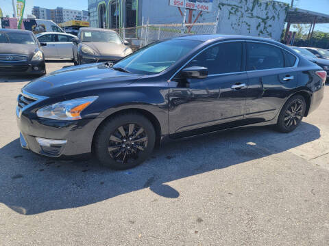 2015 Nissan Altima for sale at INTERNATIONAL AUTO BROKERS INC in Hollywood FL