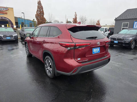 2021 Toyota Highlander XLE