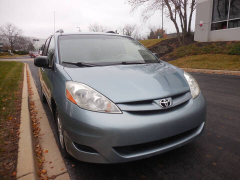2008 Toyota Sienna LE 7-Passenger