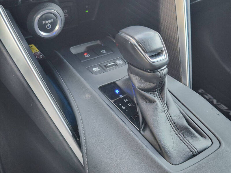 2023 Toyota Venza XLE