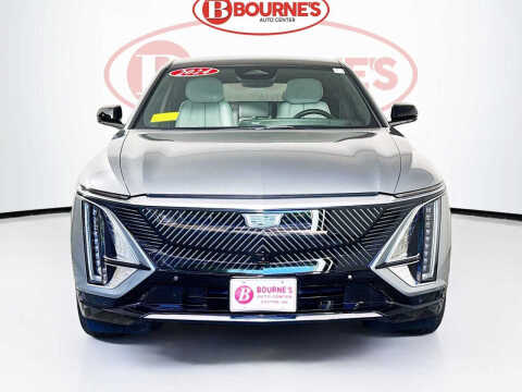 2024 Cadillac LYRIQ Luxury 1