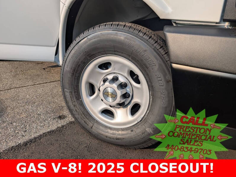 2025 Chevrolet Express 2500