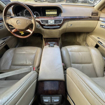 2010 Mercedes-Benz S-Class S 550 4MATIC