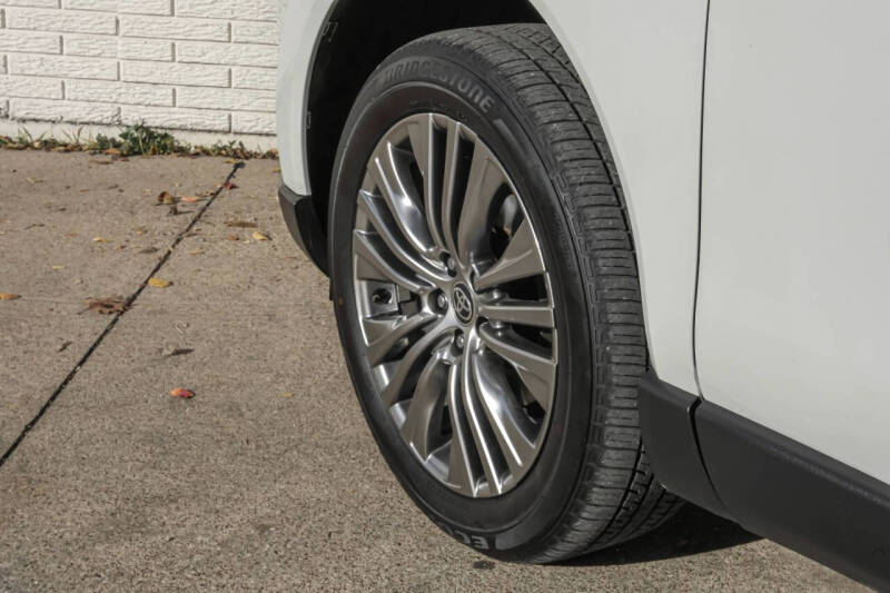 2022 Toyota Venza Limited