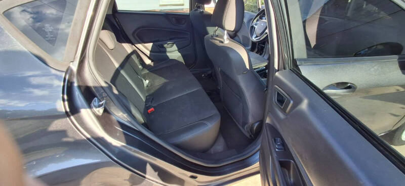 2017 Ford Fiesta SE