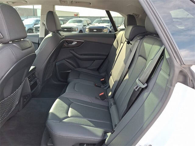 2023 Audi Q8 quattro Premium Plus 55 TFSI