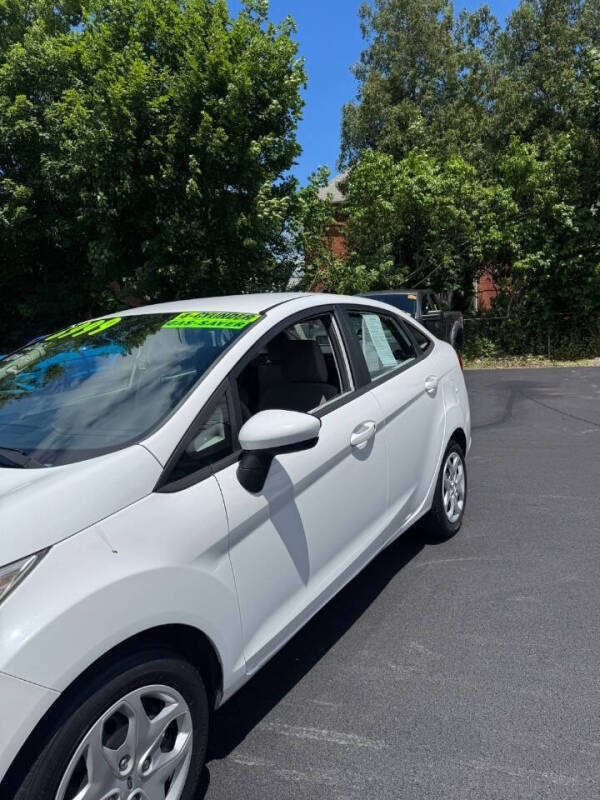 2013 Ford Fiesta S