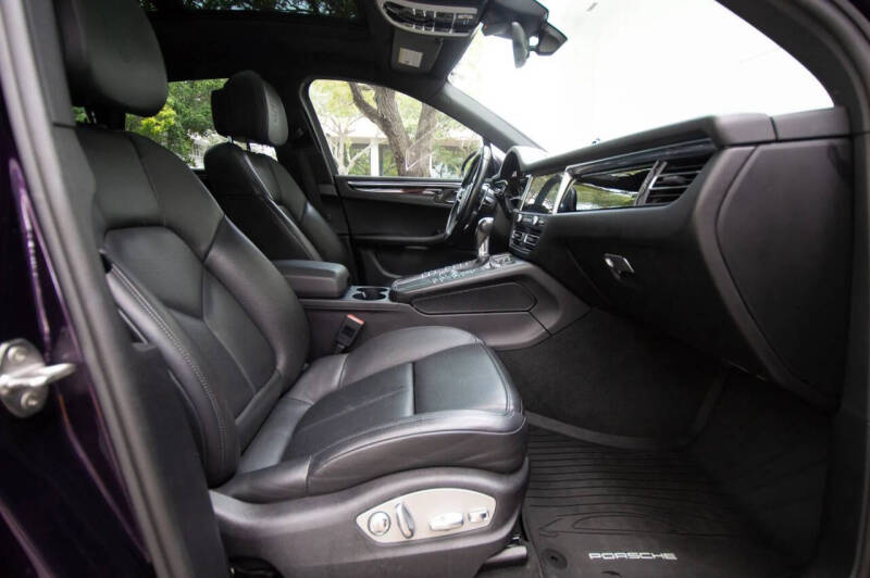 2021 Porsche Macan