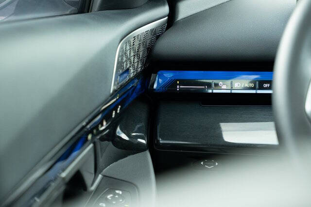 2025 BMW M5