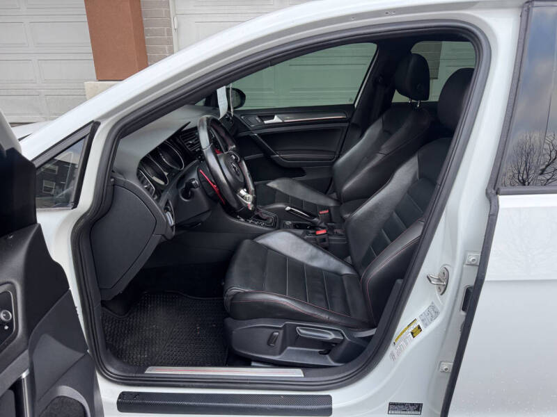 2019 Volkswagen Golf GTI