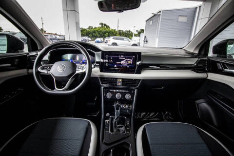 2025 Volkswagen Taos S