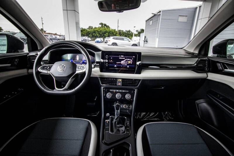 2025 Volkswagen Taos S