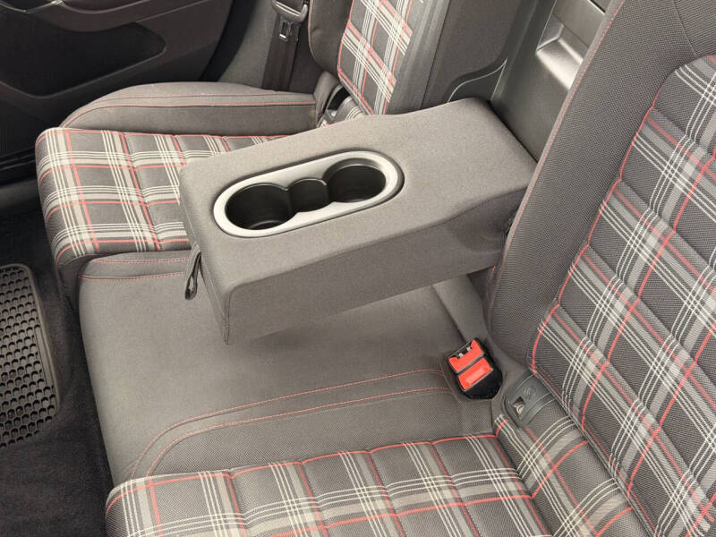 2015 Volkswagen Golf GTI S
