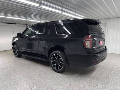 2023 Chevrolet Suburban RST