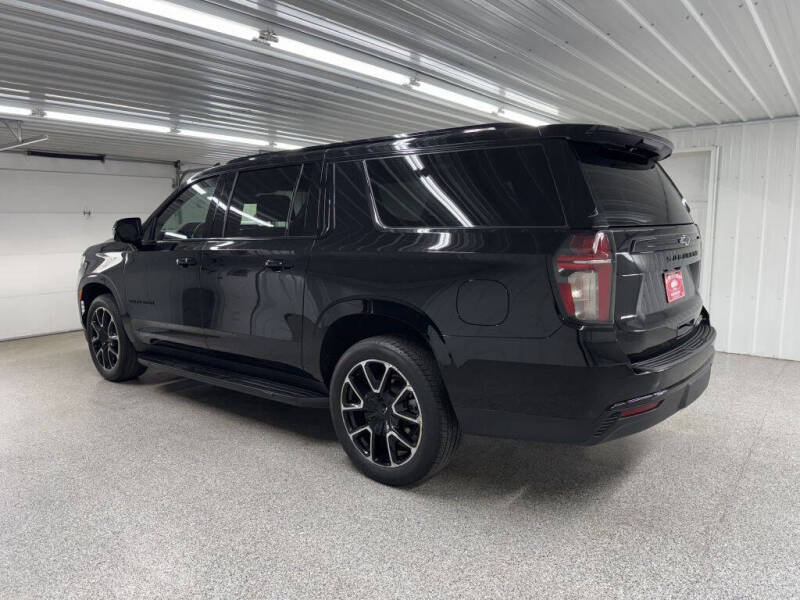2023 Chevrolet Suburban RST