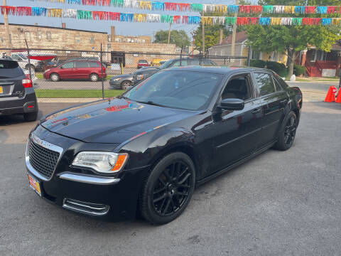2014 Chrysler 300 for sale at RON'S AUTO SALES INC in Cicero IL