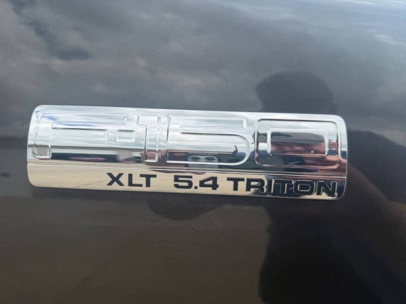 2005 Ford F-150 XLT