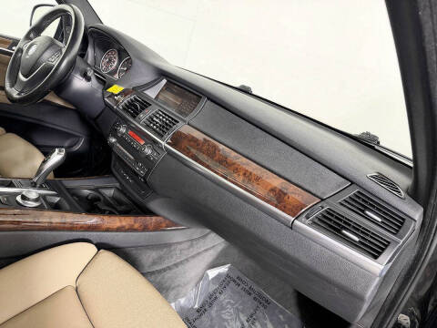 2008 BMW X5 4.8i
