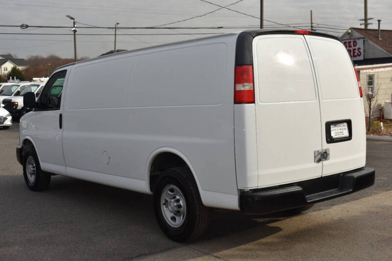 2015 Chevrolet Express Cargo Work Van photo 7