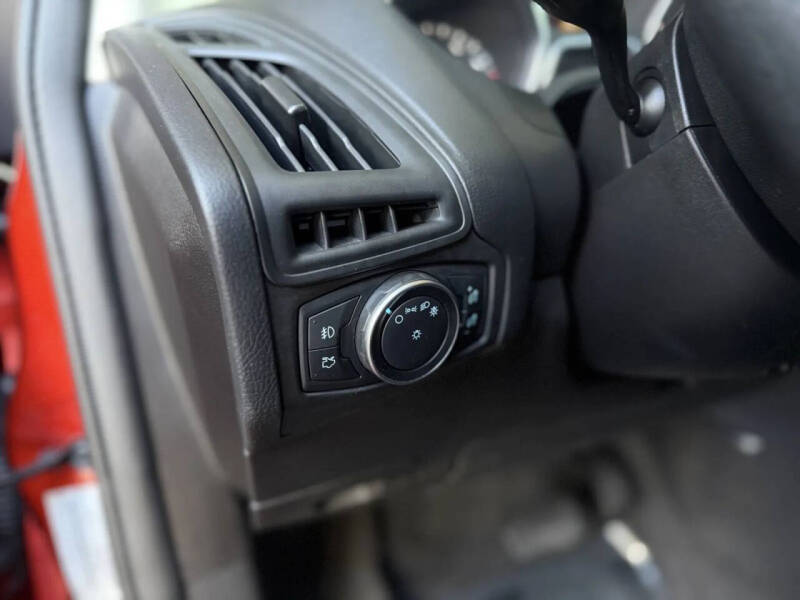 2018 Ford Focus SEL