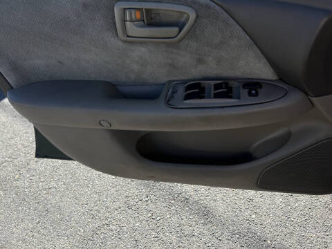 2001 Toyota Camry LE