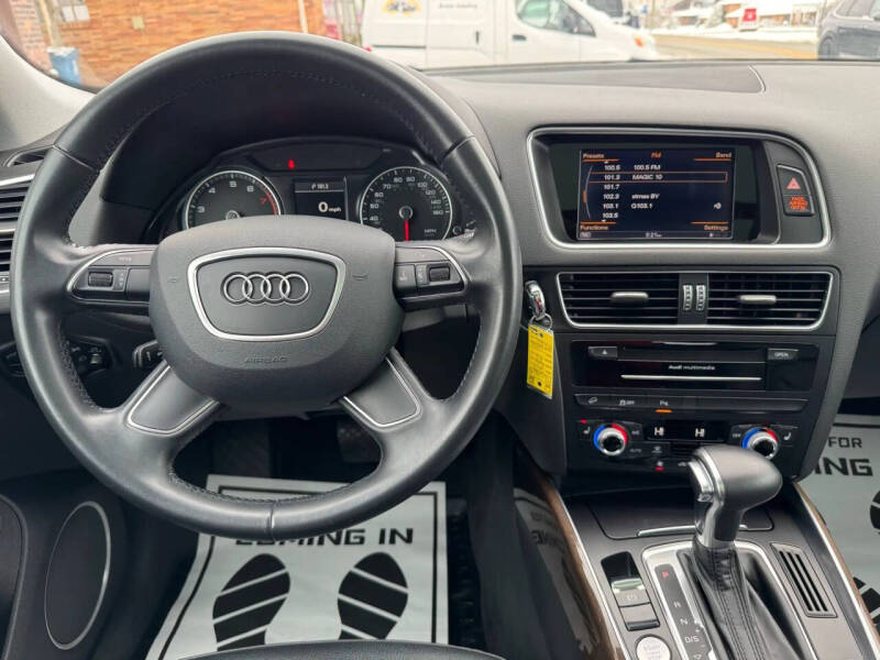 2017 Audi Q5 2.0T quattro Premium Plus