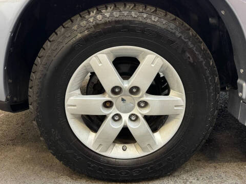 2005 Mitsubishi Montero Limited