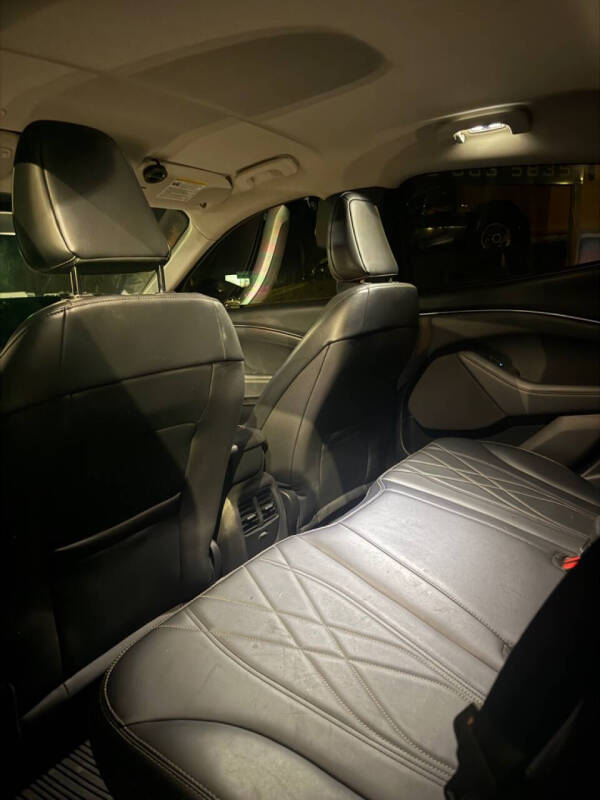 2021 Ford Mustang Mach-E Select