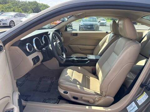 2005 Ford Mustang V6 Premium