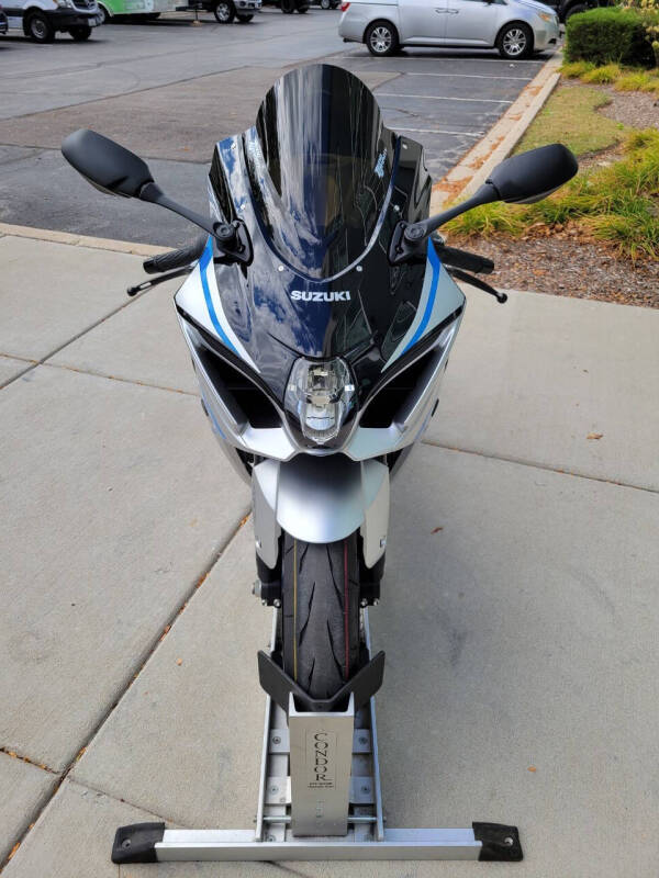 2025 Suzuki GSXR 1000 ABS