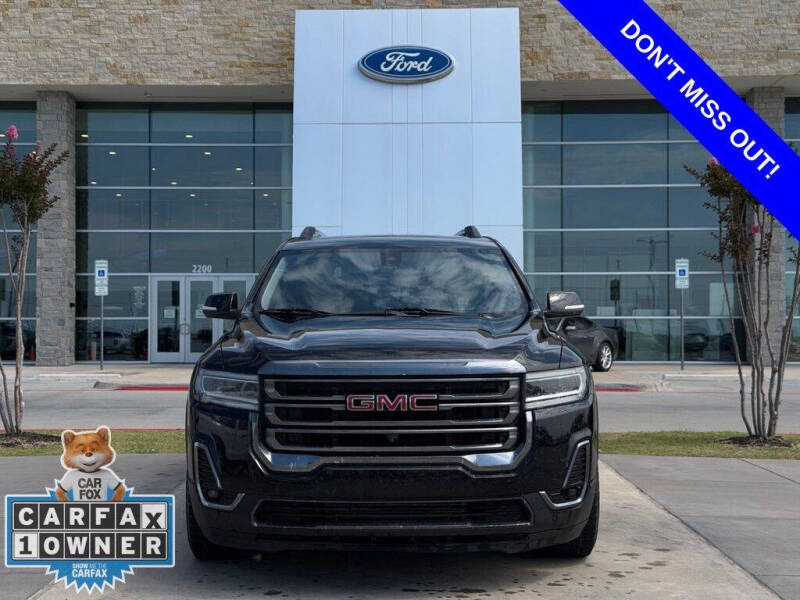 2023 GMC Acadia AT4