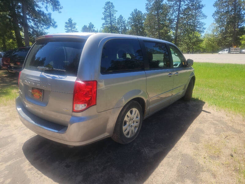 2014 Dodge Grand Caravan SE photo 2