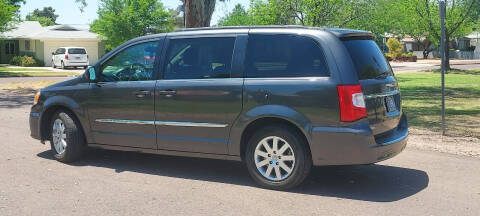 2016 Chrysler Town and Country Touring
