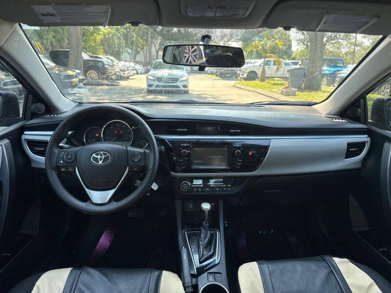 2015 Toyota Corolla LE