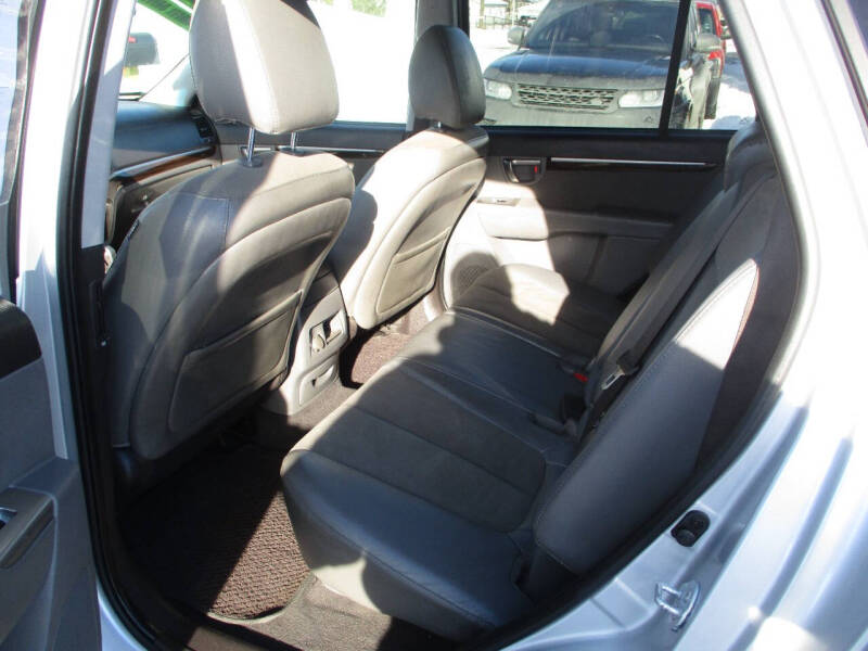 2011 Hyundai Santa Fe SE
